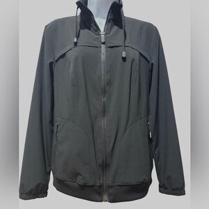ZENERGY BY CHICO’S Black Zip Up Jacket Size 0/S/4-6 Sporty Athletic Chic Sleek